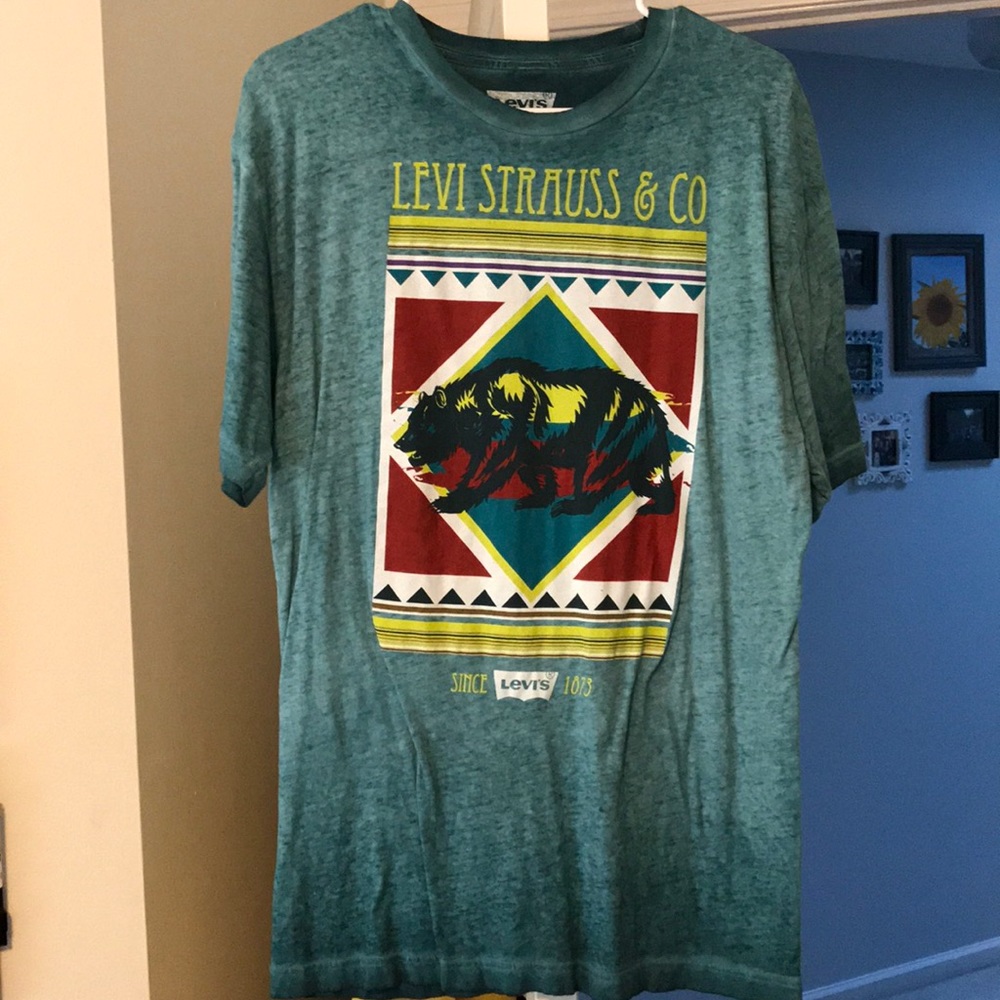 Levi’s Men’s Faded California Bear T-shirt